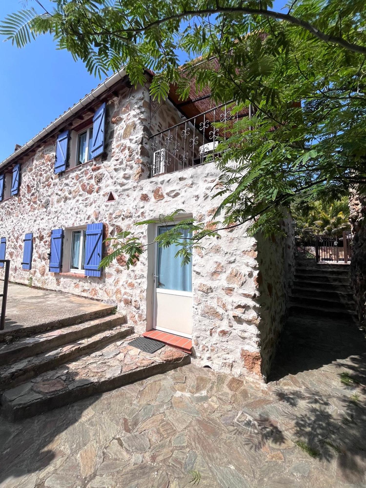 Mas Picagnol Apartman Oms Kültér fotó