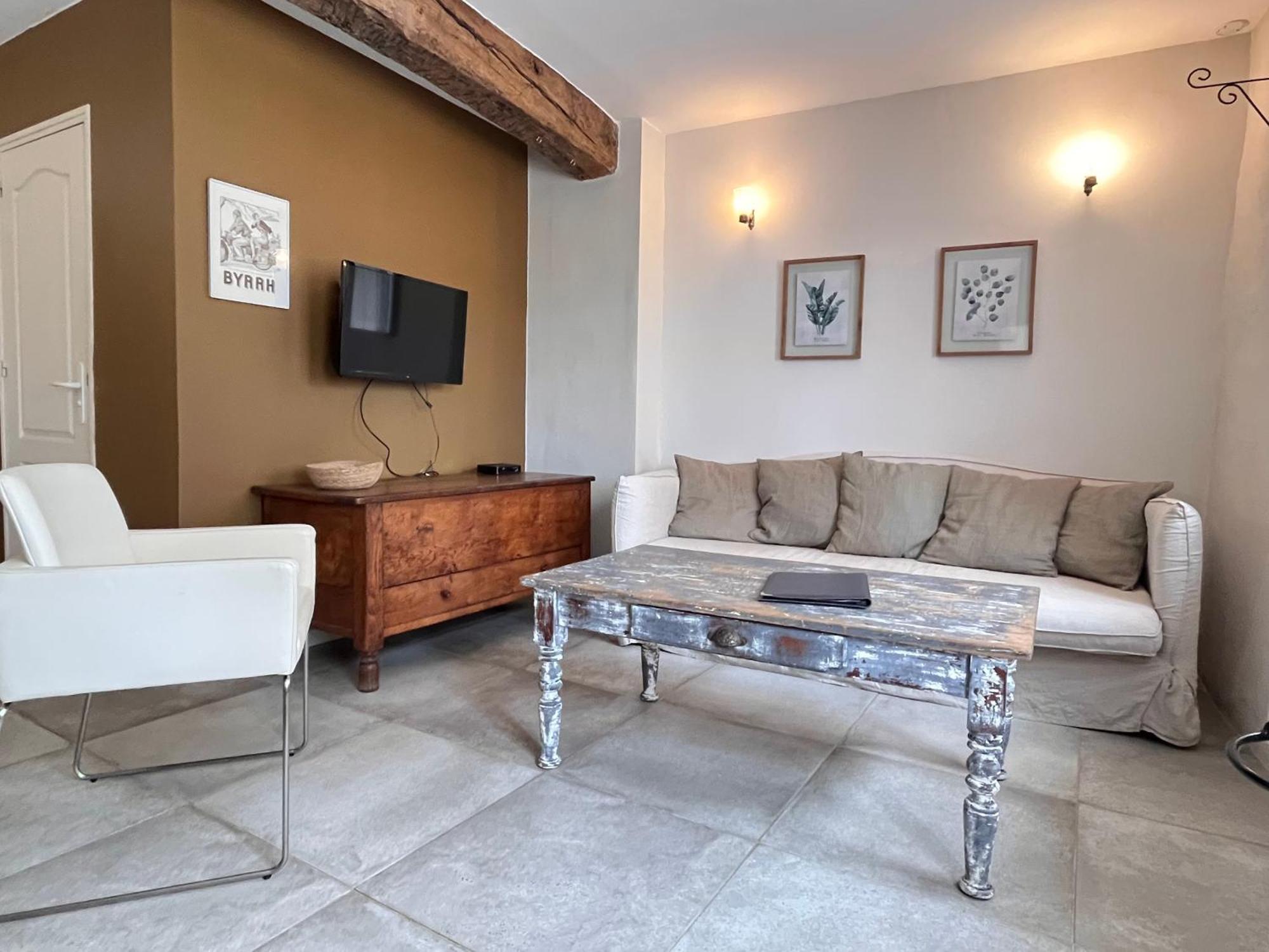 Mas Picagnol Apartman Oms Kültér fotó
